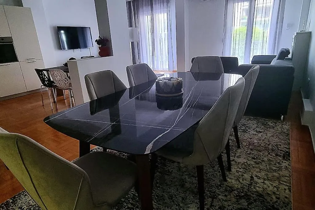Petite Palace Aristotelous 2 Thessaloniki 0*,